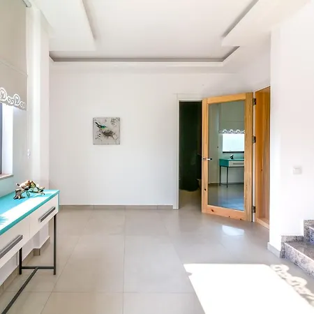 Villa Yesilkoey 2 *